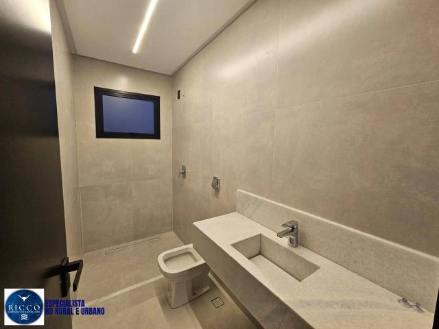 #4104 - Casa em condomínio para Venda em Senador Canedo - GO