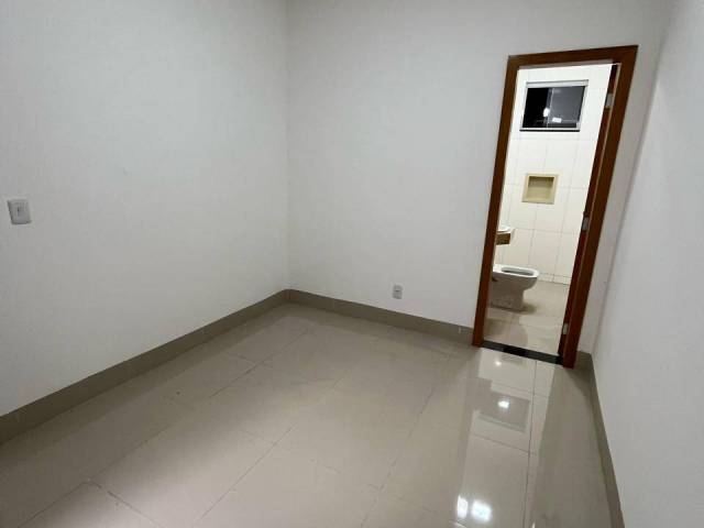 Casa para Venda em Goiânia - 5