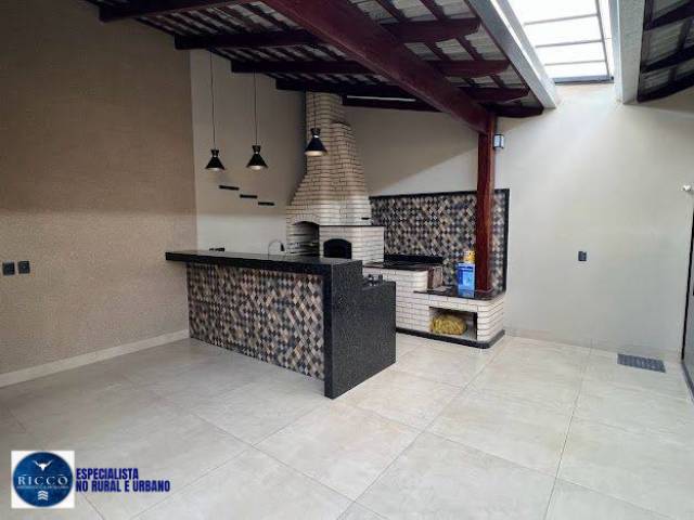 #4123 - Casa para Venda em Aparecida de Goiânia - GO