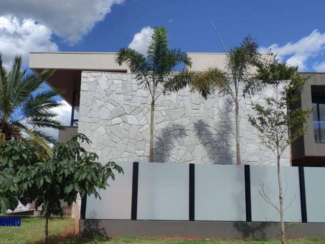 #4130 - Casa em condomínio para Venda em Goiânia - GO