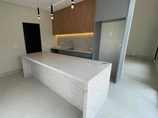 Casa para Venda em Goiânia - 5