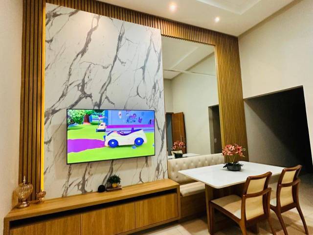 #4137 - Casa para Venda em Aparecida de Goiânia - GO