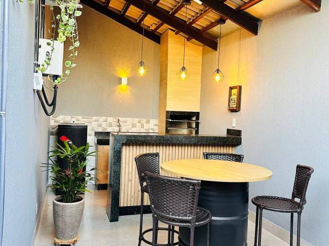 #4137 - Casa para Venda em Aparecida de Goiânia - GO