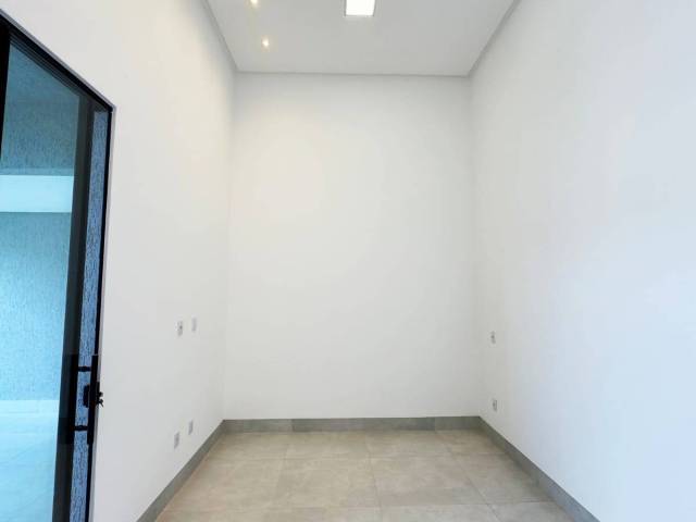 Casa para Venda em Goiânia - 5