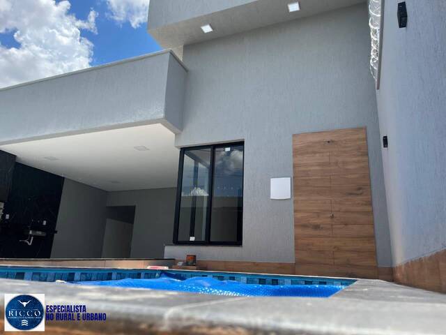 #4173 - Casa para Venda em Goiânia - GO