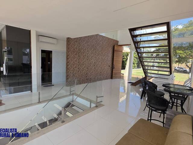 #4174 - Casa em condomínio para Venda em Hidrolândia - GO