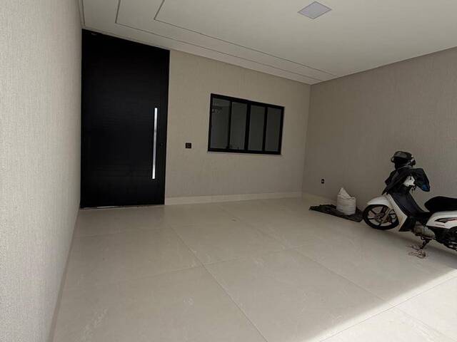 #3685 - Casa para Venda em Goiânia - GO