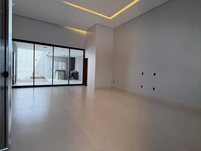 #3685 - Casa para Venda em Goiânia - GO