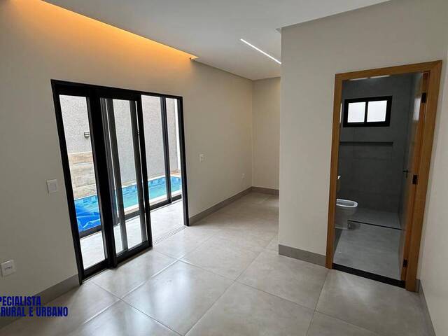 #4184 - Casa para Venda em Goiânia - GO