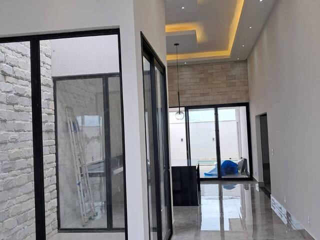 #4196 - Casa para Venda em Goiânia - GO