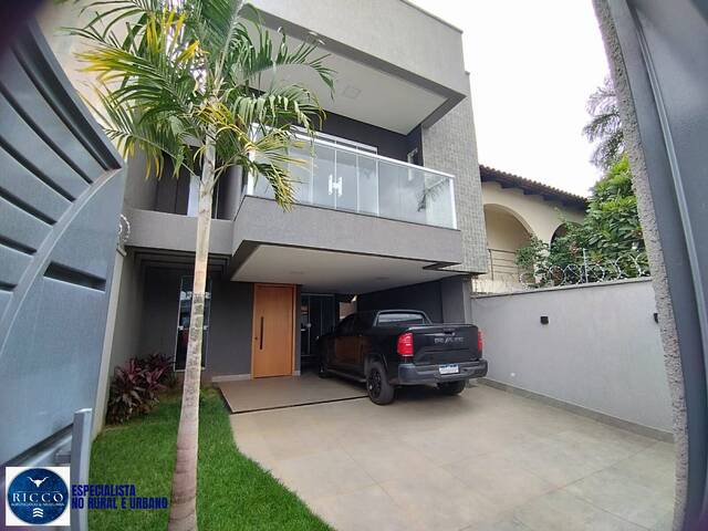 #4200 - Sobrado para Venda em Goiânia - GO