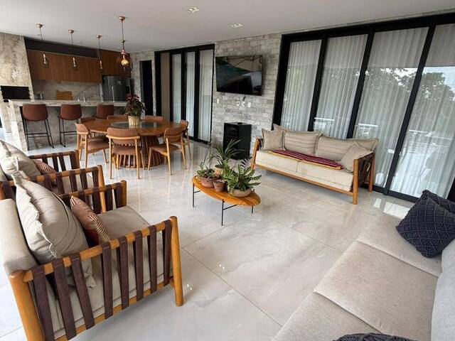 Casa em condomínio para Venda em Goiânia - 4