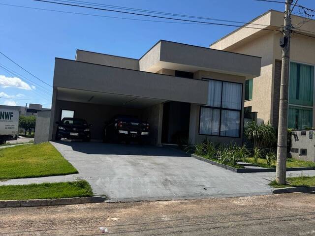 Venda em Residencial Condomínio Jardim Veneza - Senador Canedo
