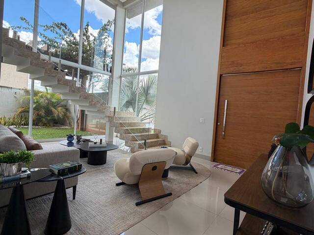 #4283 - Casa em condomínio para Venda em Goiânia - GO