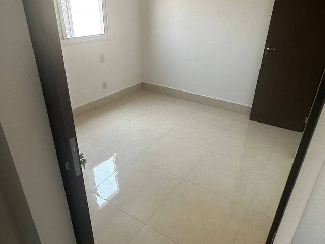 Apartamento para Venda em Goiânia - 4