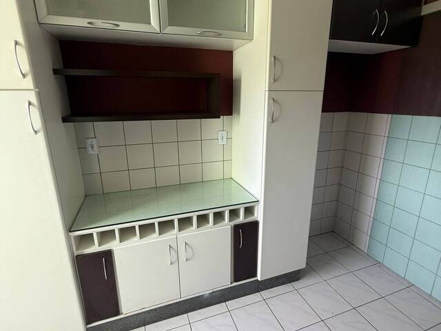 Apartamento para Venda em Aparecida de Goiânia - 3