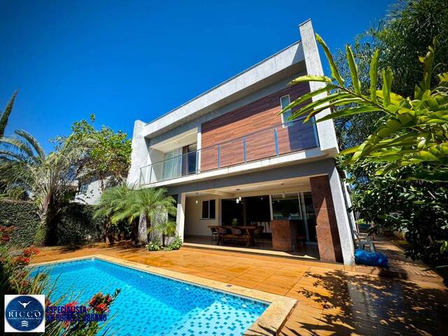#4398 - Casa em condomínio para Venda em Goiânia - GO