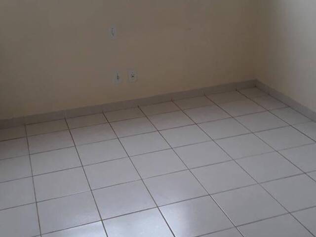 #4455 - Apartamento para Venda em Aparecida de Goiânia - GO