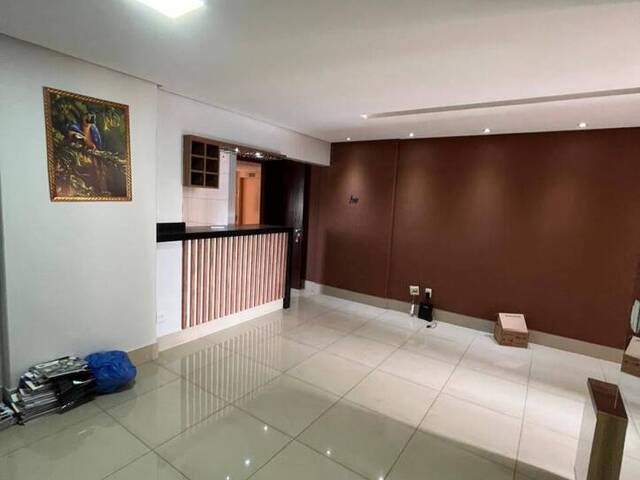 #726 - Apartamento para Venda em Goiânia - GO